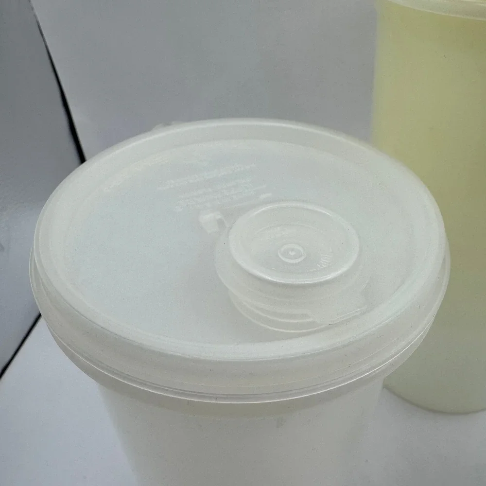 Tupperware Pitcher Canister Set Mixed Sizes White Vintage 3pc‎ with Lids Spout